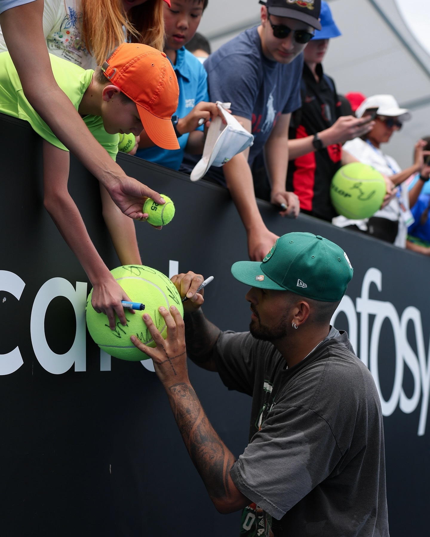 关于纽卡斯尔清晨远射贴柱，志在法国杯名次提升，媒体盛赞，临场指挥获称赞的信息